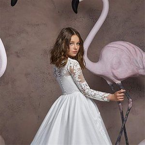 Girls Long Ivory Sleeve White Dress Size 10/12